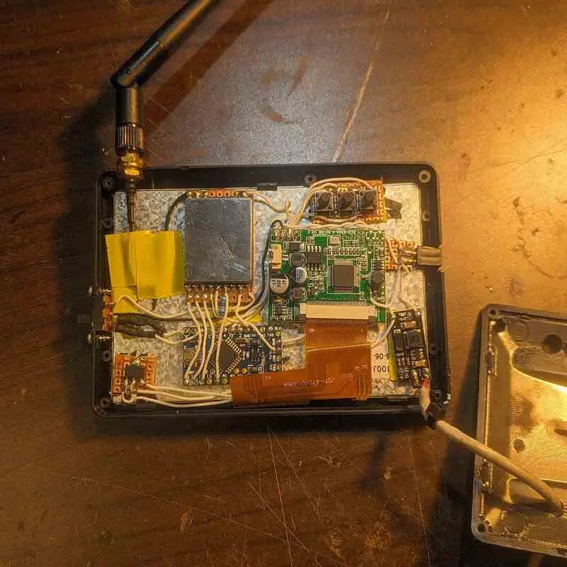 DIY FPV Monitor Internals.